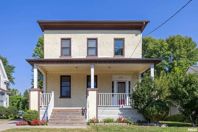 $169,900 | 2537 Maine Street, Quincy, IL 62301