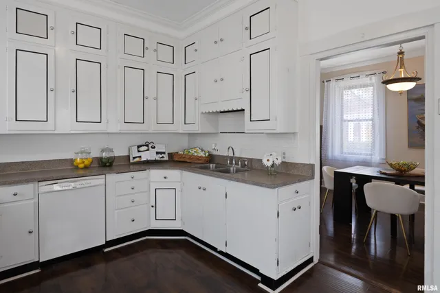 $169,900 | 2537 Maine Street, Quincy, IL 62301