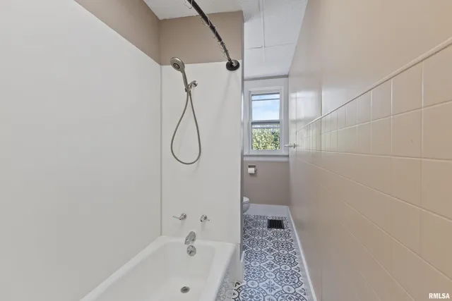 $169,900 | 2537 Maine Street, Quincy, IL 62301