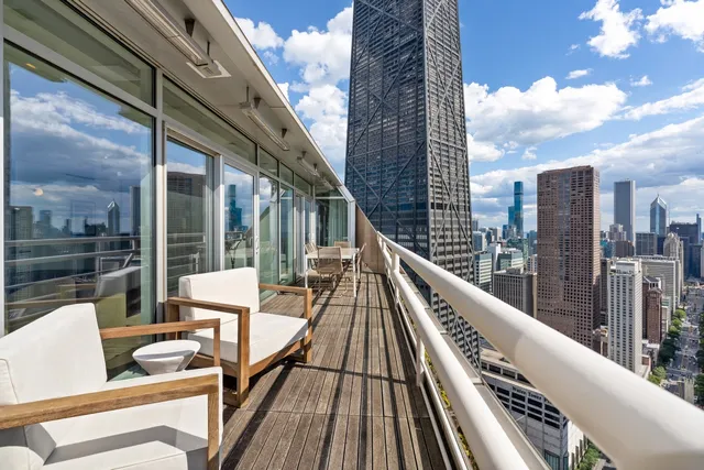 $5,995,000 | 950 North Michigan Avenue, Unit 4605, Chicago, IL 60611