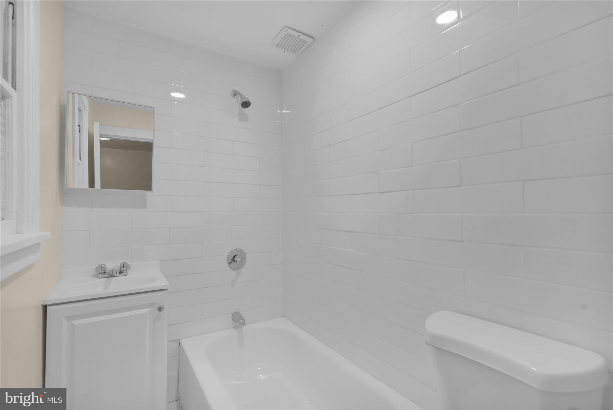 121 West Elm Street Reading, PA 19601 - Photo 13 of 27 360_6891