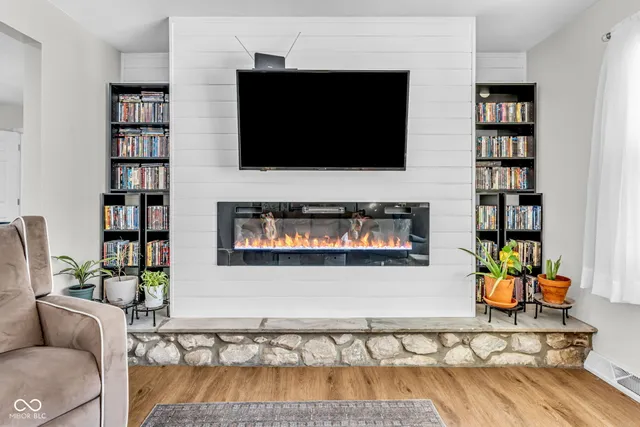 $340,000 | 6346 West 62nd Street, Indianapolis, IN 46278