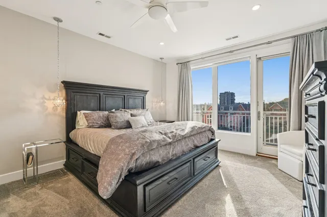 $1,675,000 | 25 Vela Way, Unit 25, Edgewater, NJ 07020