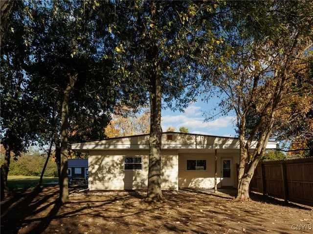 $259,900 | 18289 Highway 3, Hounsfield, NY 13601