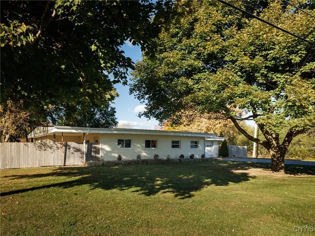 $259,900 | 18289 Highway 3, Hounsfield, NY 13601