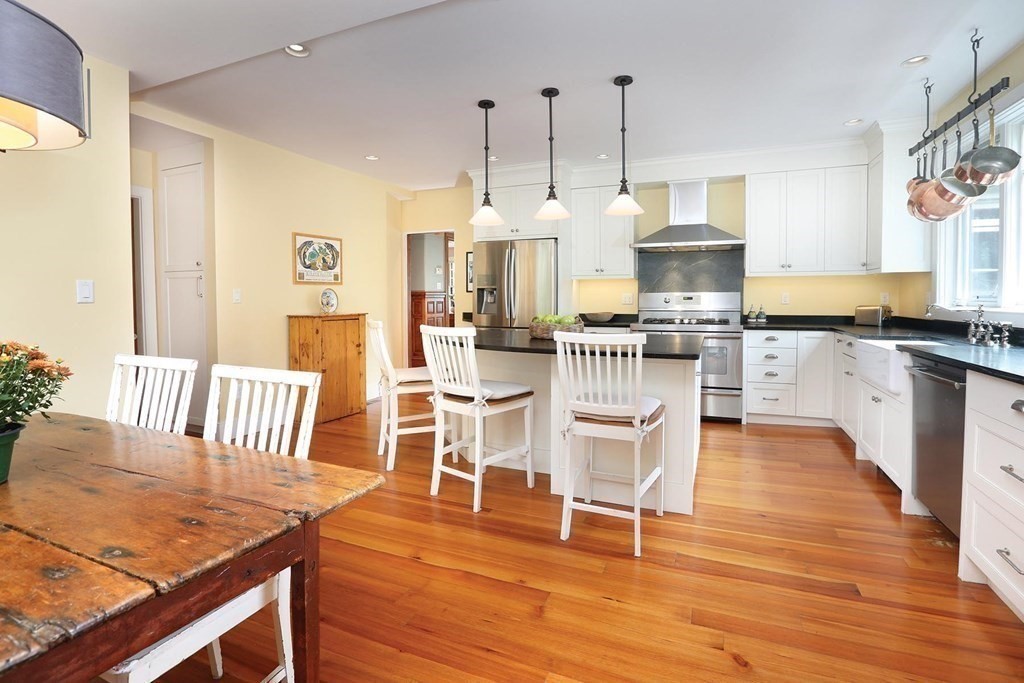 73 Naples Road Brookline, MA 02446 - Photo 12 of 23