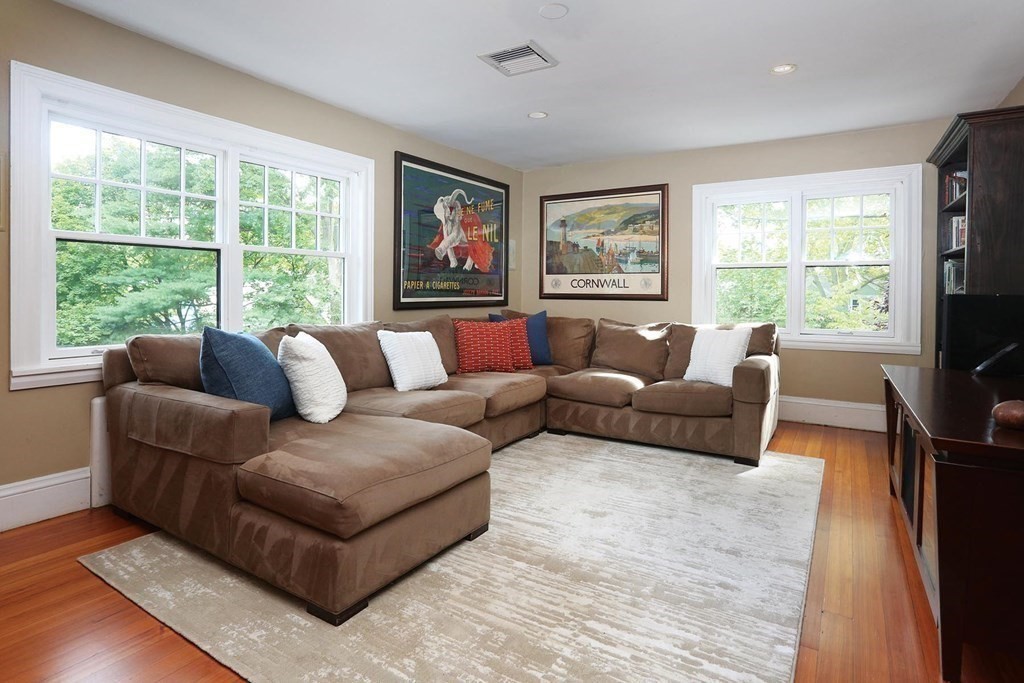 73 Naples Road Brookline, MA 02446 - Photo 14 of 23