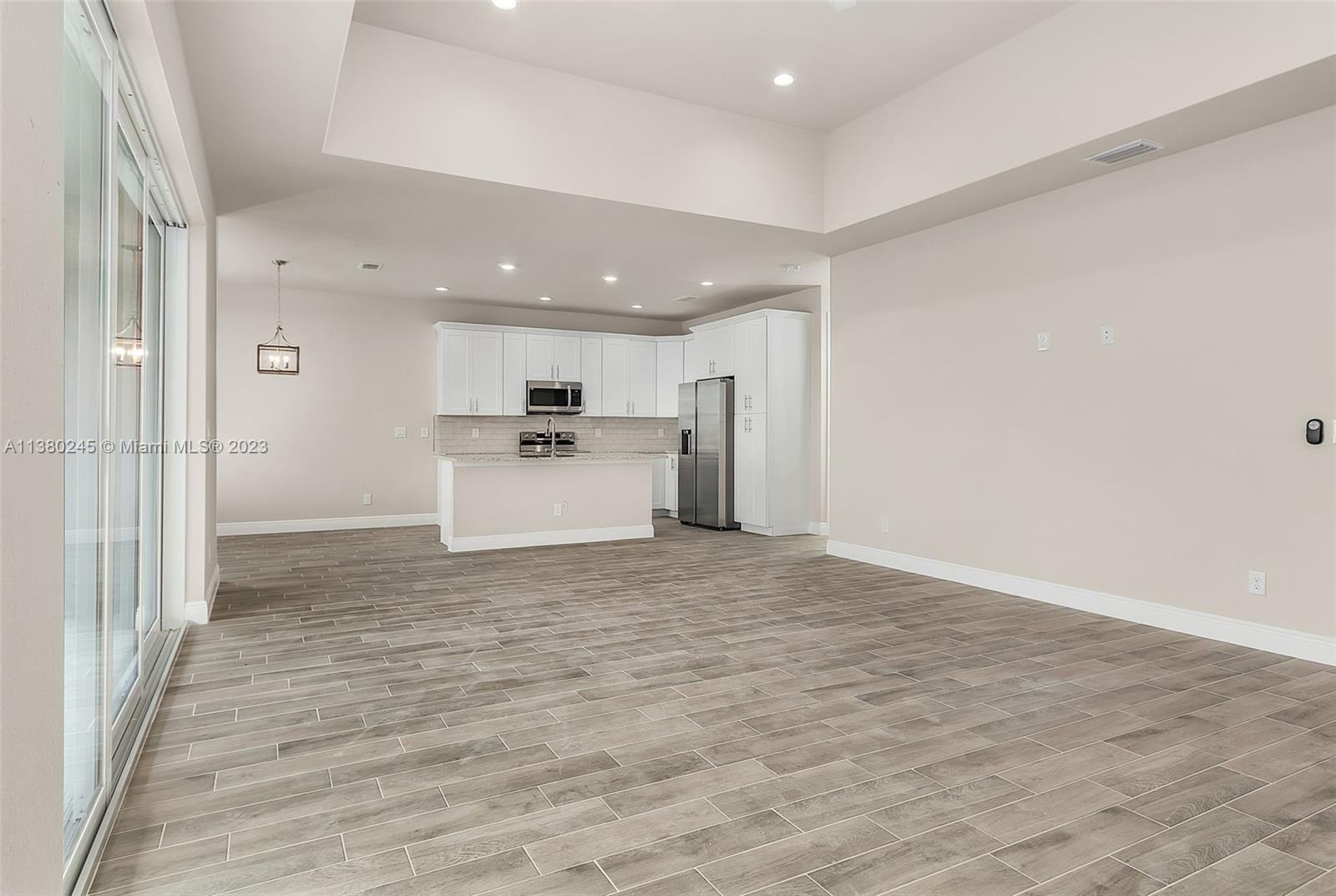 325 Neighborly Road LaBelle, FL 33935 - Photo 3 of 19 Gallery Image 3