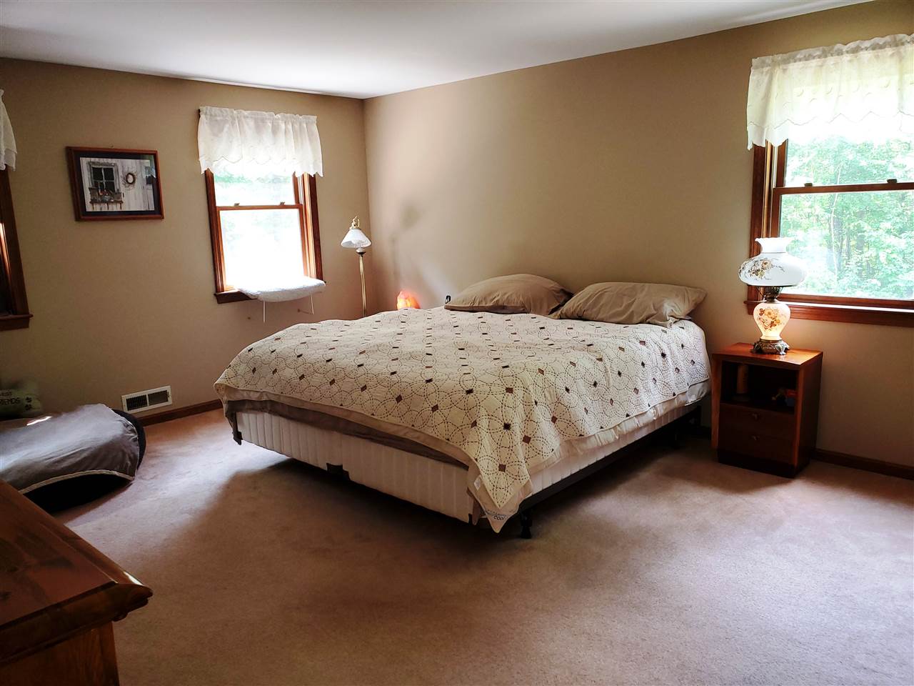 95 Mammoth Road Hooksett, NH 03106 - Photo 13 of 29