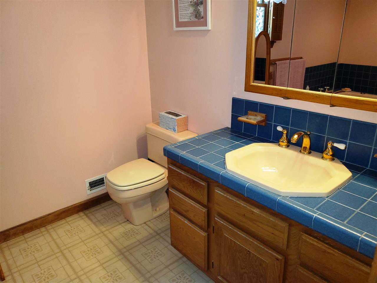 95 Mammoth Road Hooksett, NH 03106 - Photo 15 of 29