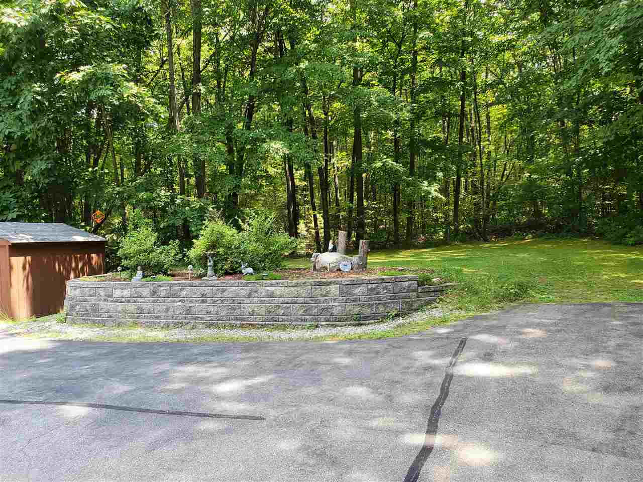 95 Mammoth Road Hooksett, NH 03106 - Photo 25 of 29
