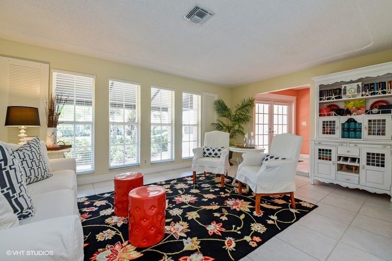 1240 Gulfstream Way Riviera Beach, FL 33404 - Photo 3 of 17 03_1240GulfstreamWay_1_LivingRoom_FlexML
