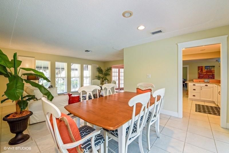 1240 Gulfstream Way Riviera Beach, FL 33404 - Photo 5 of 17 05_1240GulfstreamWay_93_LivingRoomDining