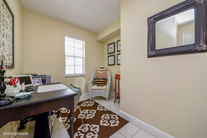 1240 Gulfstream Way Riviera Beach, FL 33404 - Photo 9 of 17 11_1240GulfstreamWay_54_Office_FlexMLS80