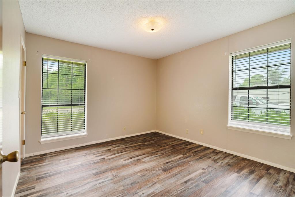 615 North Main Street Bogata, TX 75417 - Photo 13 of 18