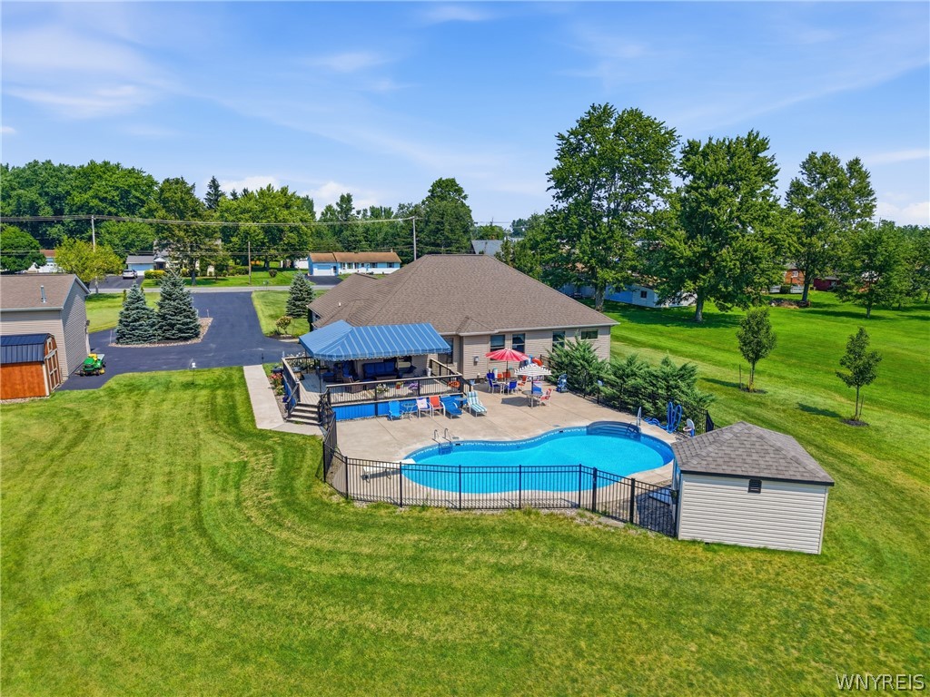 4922 Beach Ridge Road Lockport, NY 14094 - Photo 4 of 50 Gallery Image 4