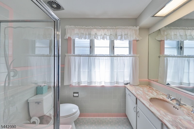 670 Belvidere Road Phillipsburg, NJ 08865 - Photo 28 of 50