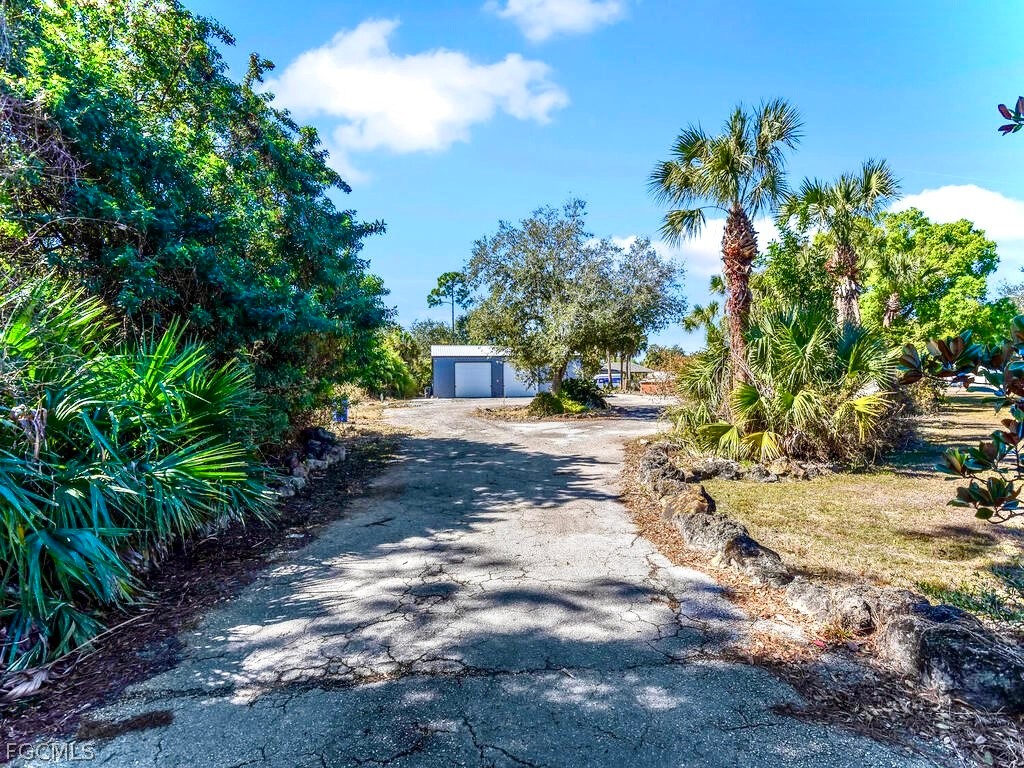 409 Edison Avenue Lehigh Acres, FL 33972 - Photo 20 of 42