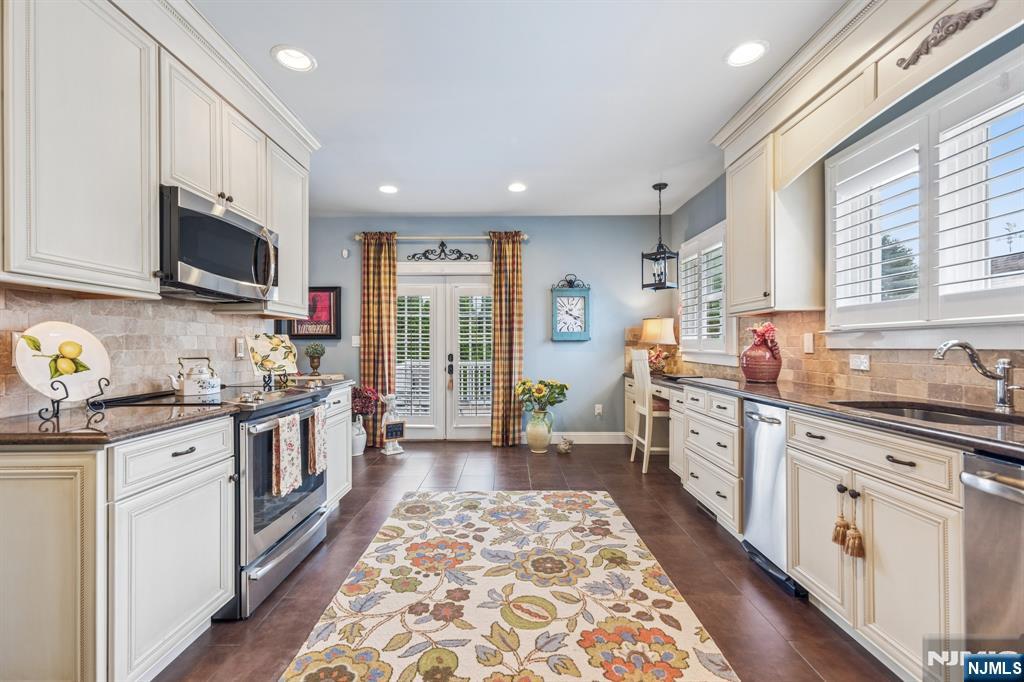 250 Ridge Road Rutherford, NJ 07070 - Photo 13 of 50