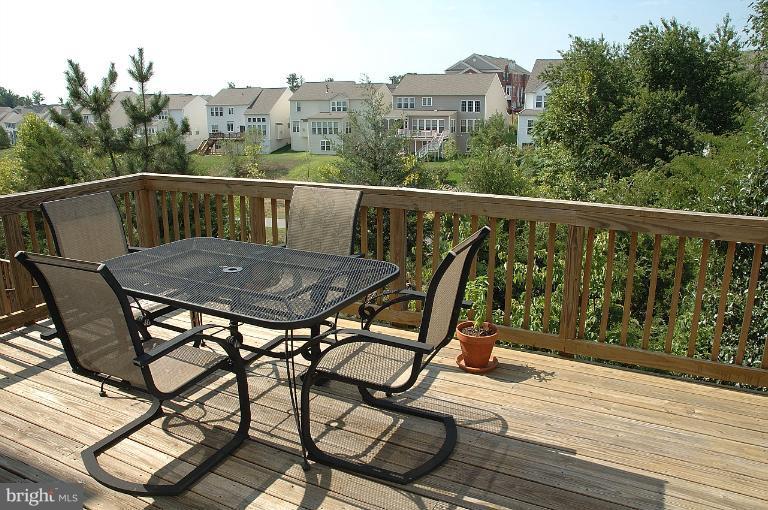 8239 Singleleaf Lane Lorton, VA 22079 - Photo 16 of 25 Exterior (Rear)