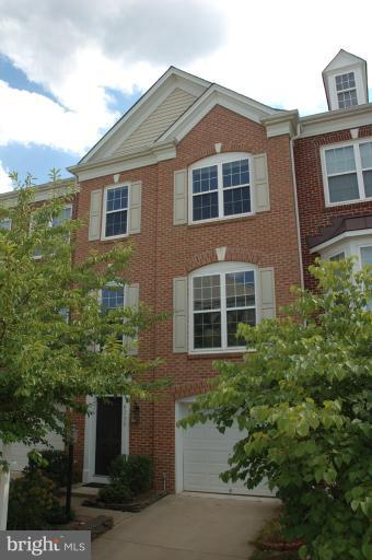 8239 Singleleaf Lane Lorton, VA 22079 - Photo 25 of 25 Exterior (Front)