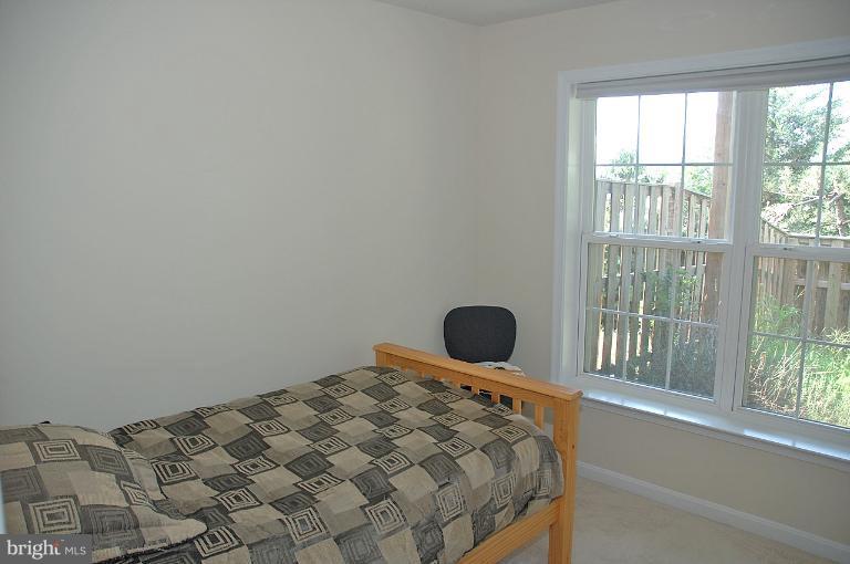 8239 Singleleaf Lane Lorton, VA 22079 - Photo 7 of 25 Bedroom