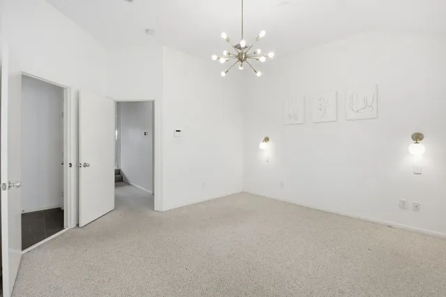 $2,750 | 1714 West Webster Street, Unit 61, Houston, TX 77019