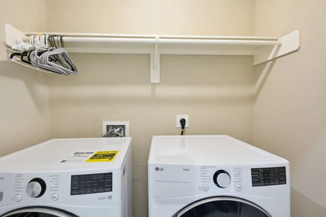 $2,750 | 1714 West Webster Street, Unit 61, Houston, TX 77019