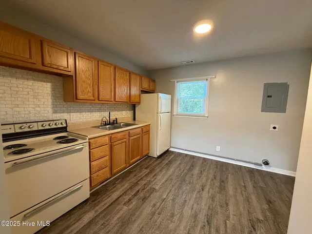 $875 | 2310 Indian Drive, Unit 3, Jacksonville, NC 28546