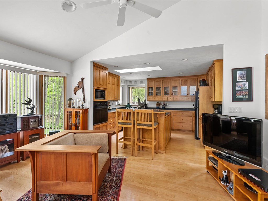 5361 East Pine Tree Road Sturgeon Bay, WI 54235 - Photo 15 of 52