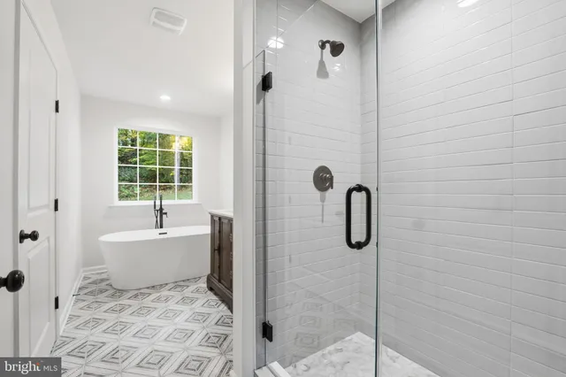 $619,900 | 700 Leeland Road, Fredericksburg, VA 22405