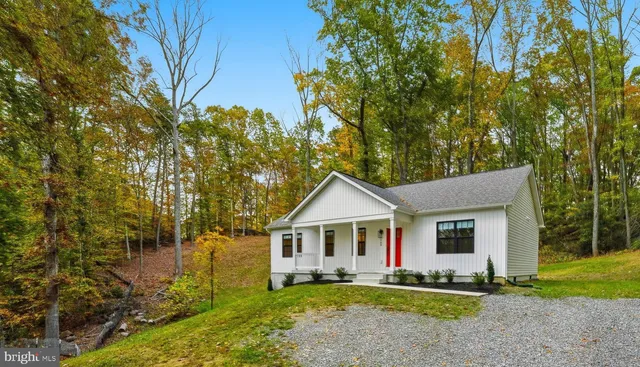 $619,900 | 700 Leeland Road, Fredericksburg, VA 22405