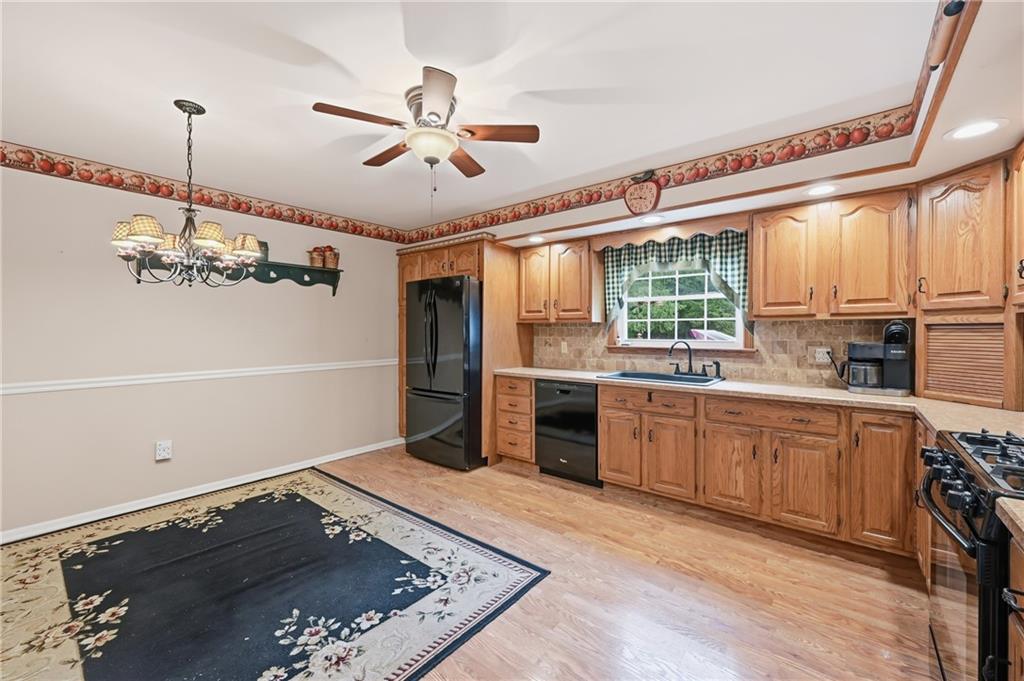 3760 Morefield Road Hermitage, PA 16148 - Photo 8 of 50 Gallery Image 8