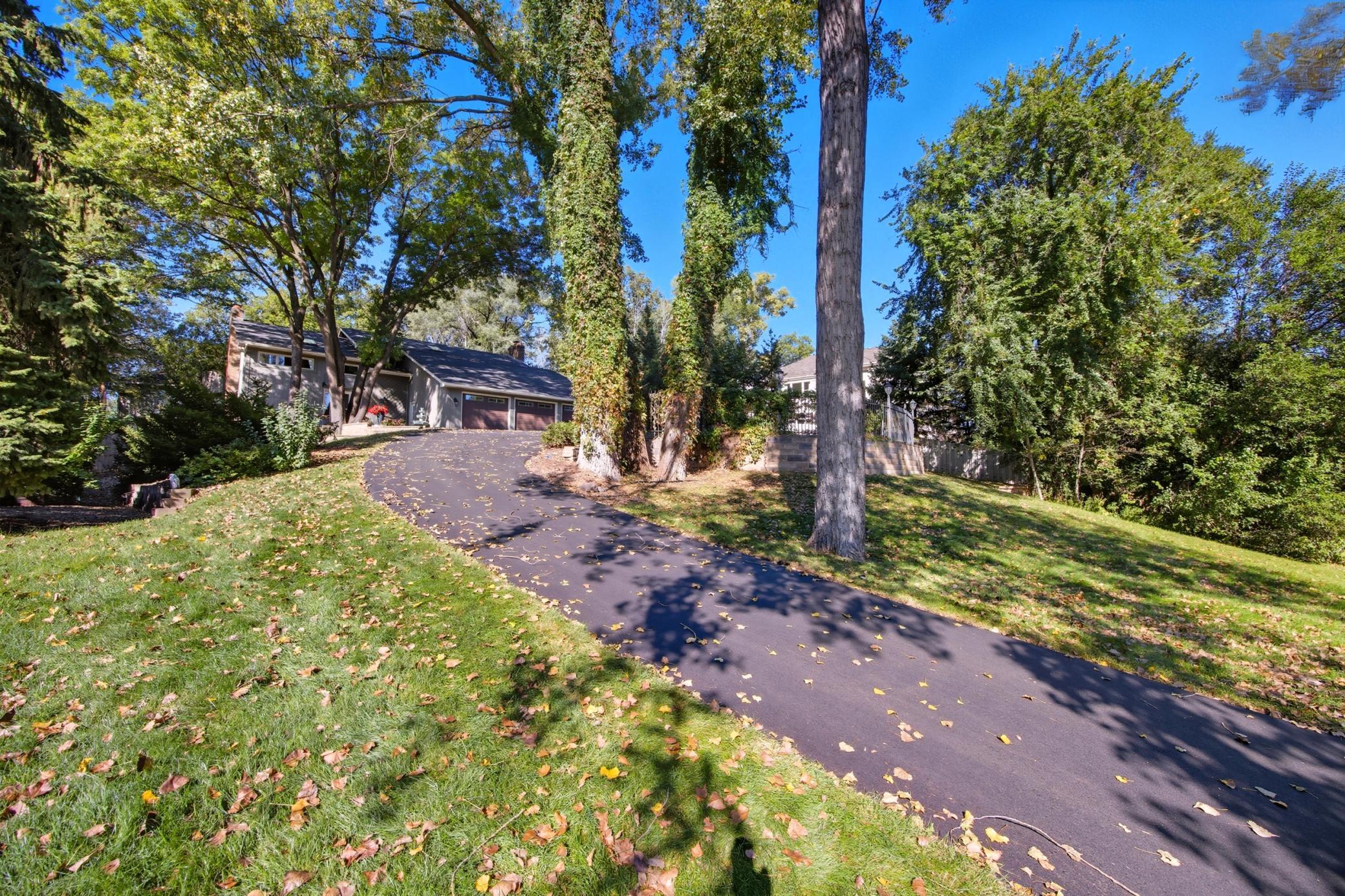 7720 Shaughnessy Road Edina, MN 55439 - Photo 14 of 37