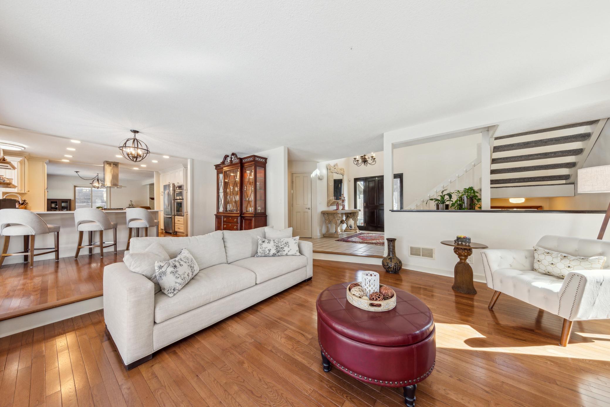 7720 Shaughnessy Road Edina, MN 55439 - Photo 2 of 37