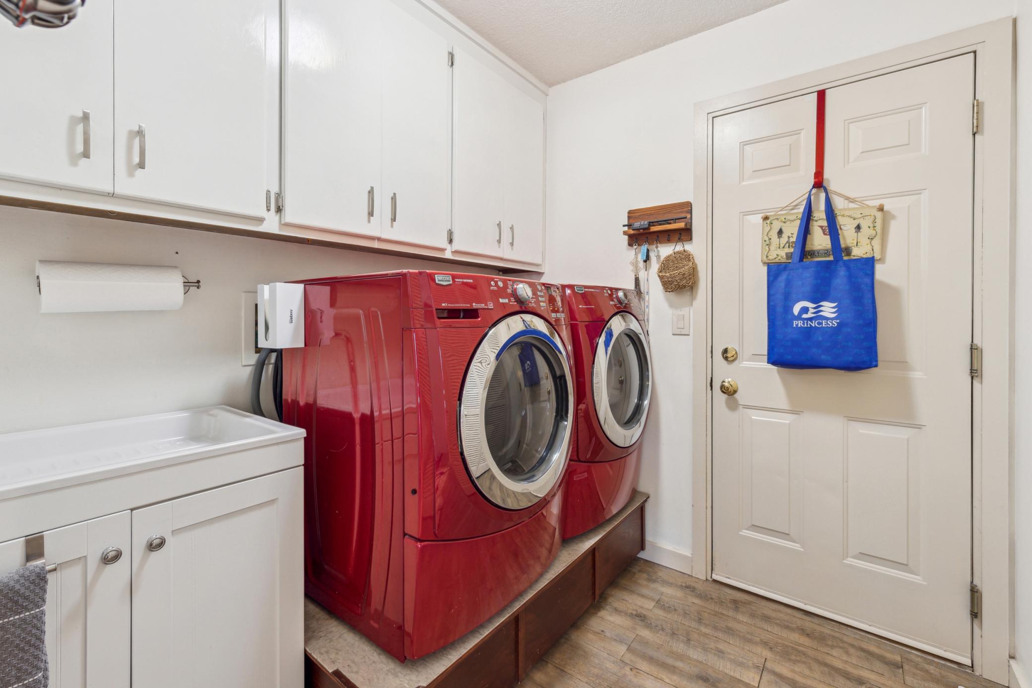 7720 Shaughnessy Road Edina, MN 55439 - Photo 27 of 37