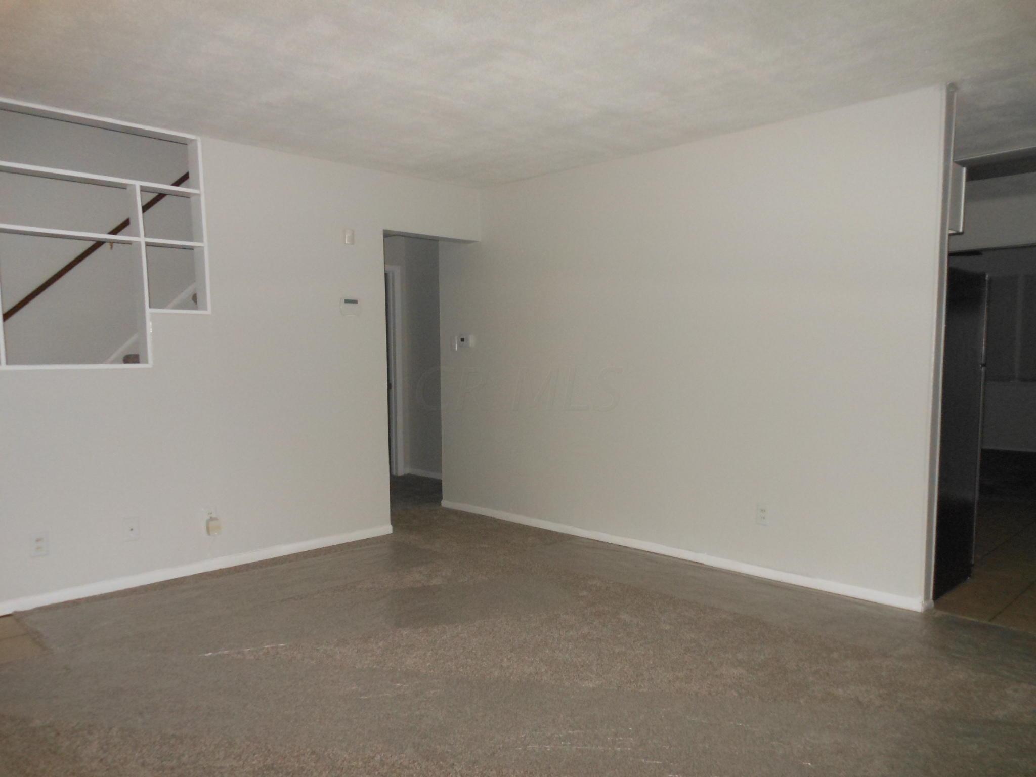 1474 Country Club Road Columbus, OH 43227 - Photo 2 of 10 Gallery Image 2