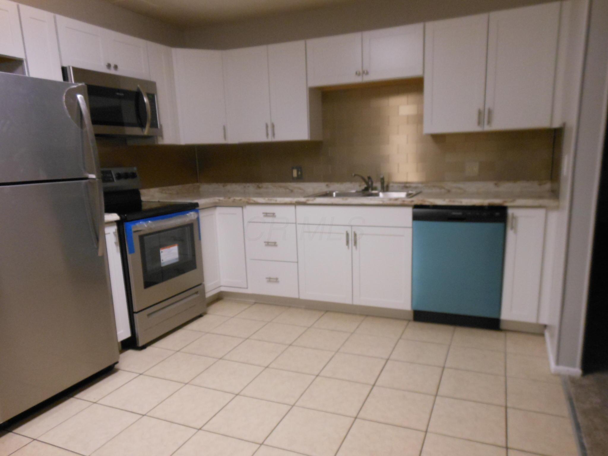 1474 Country Club Road Columbus, OH 43227 - Photo 3 of 10 Gallery Image 3