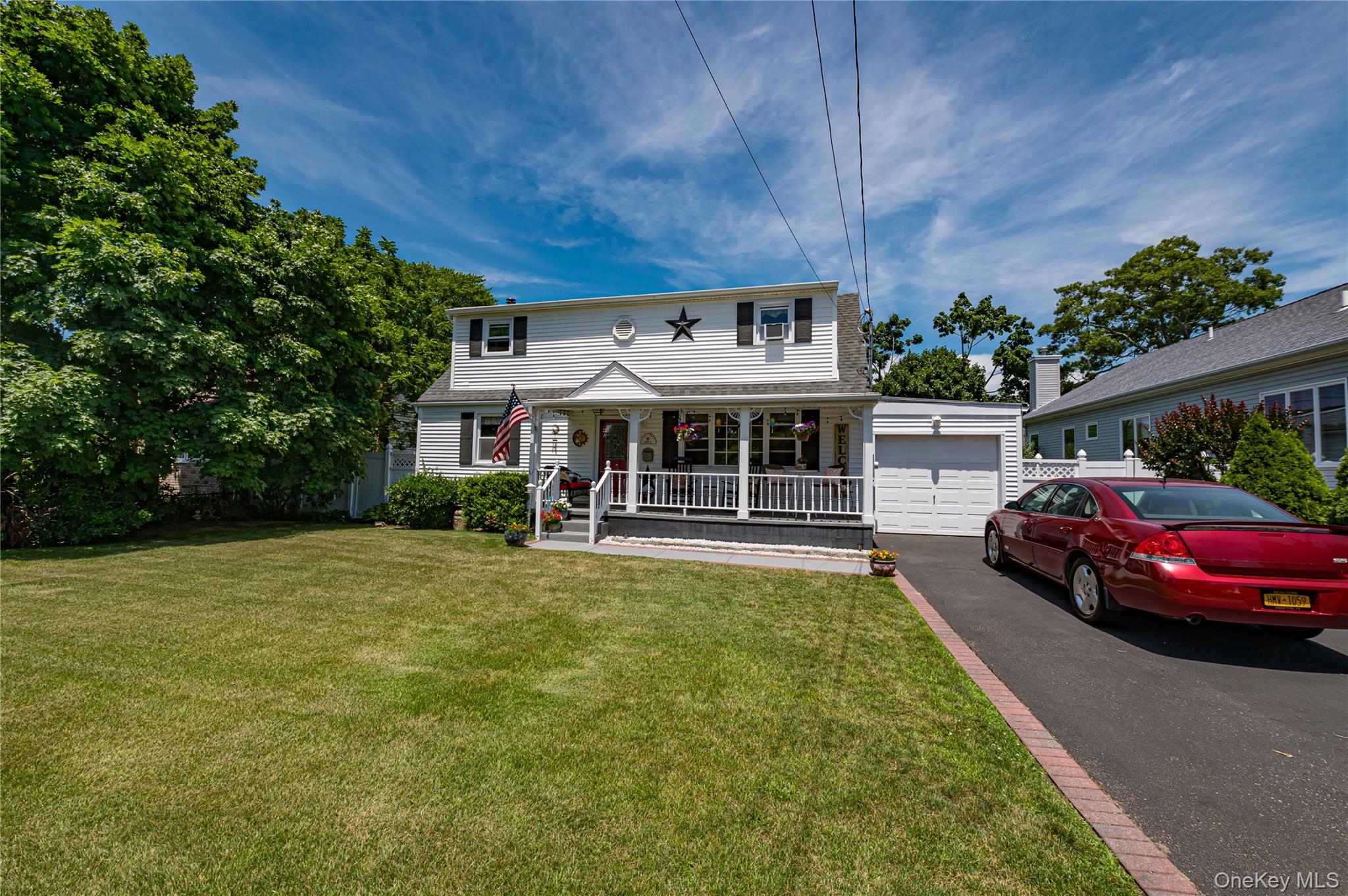 11 Spruce Street Islip, NY 11751 - Photo 5 of 36