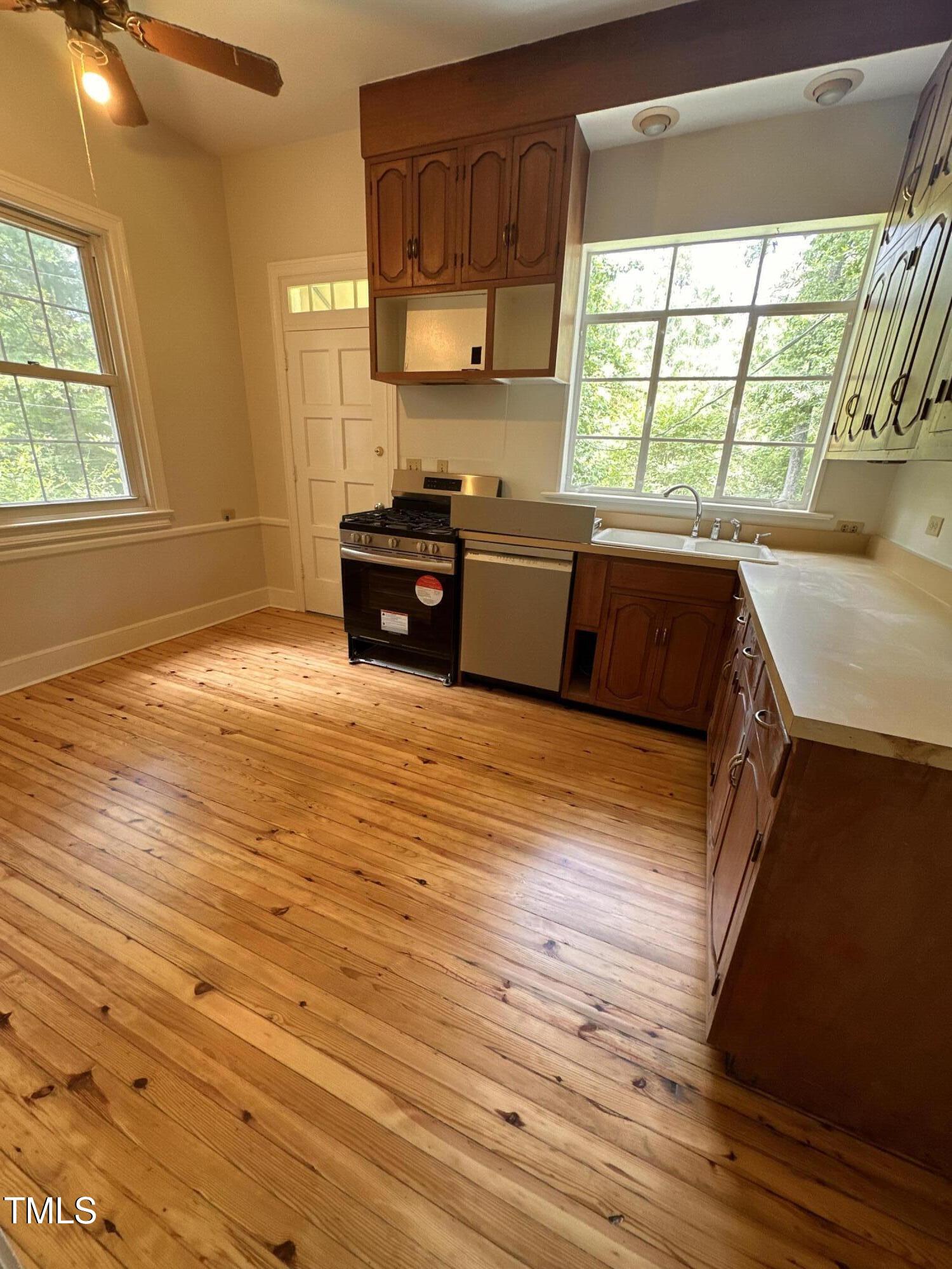 2428 Perkins Road Durham, NC 27705 - Photo 20 of 21 IMG_6088