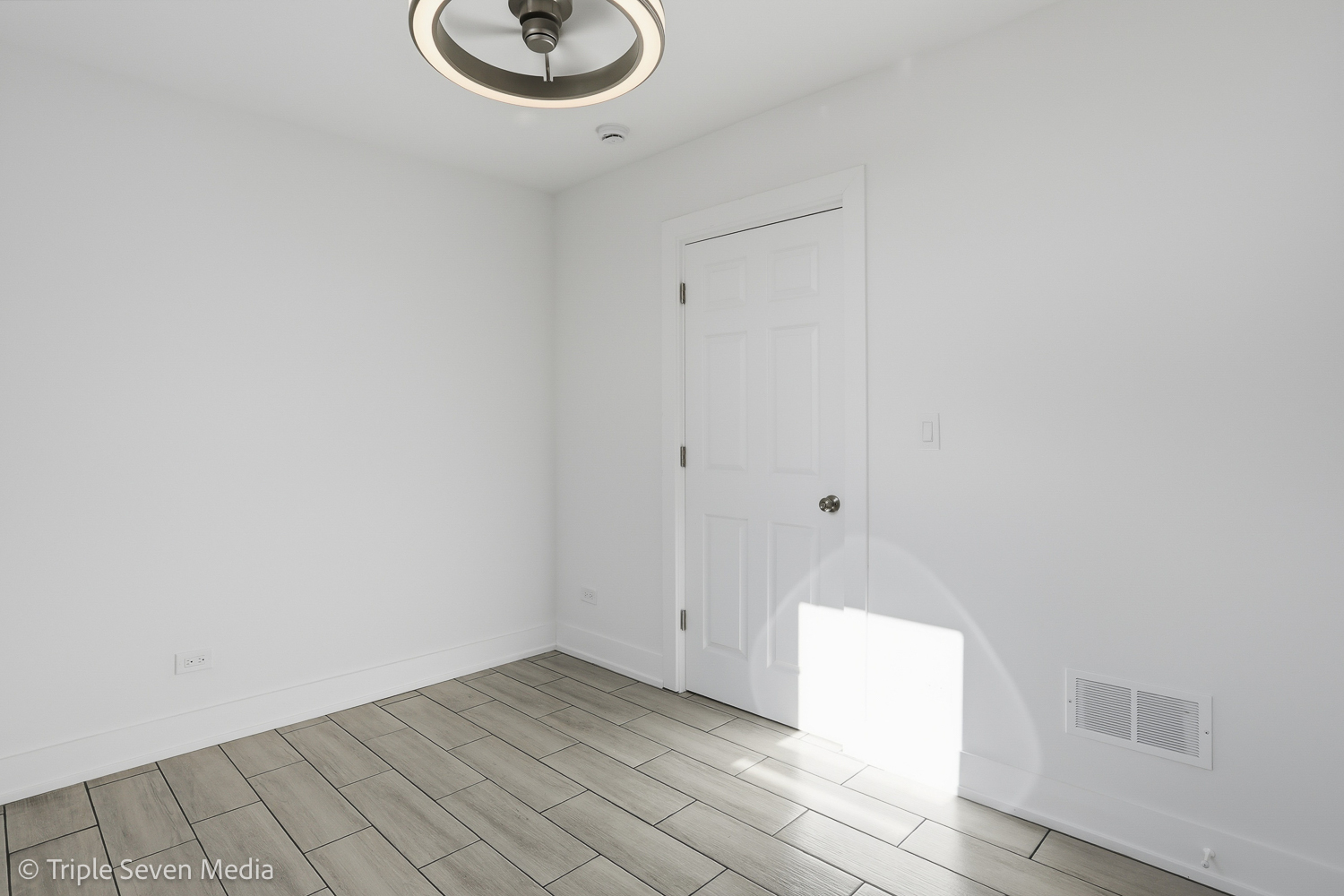 3002 Wesley Avenue Berwyn, IL 60402 - Photo 14 of 28