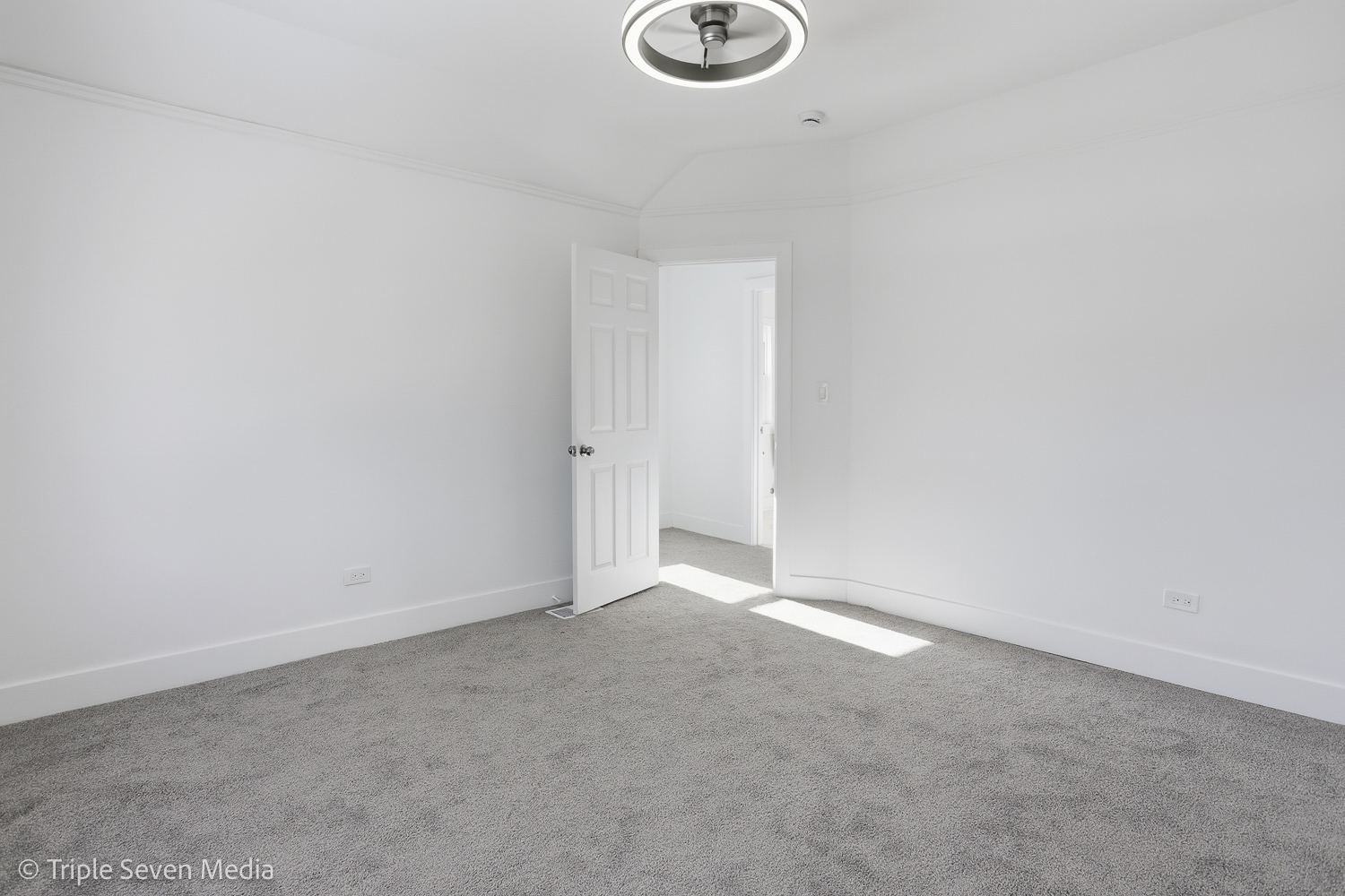 3002 Wesley Avenue Berwyn, IL 60402 - Photo 16 of 28