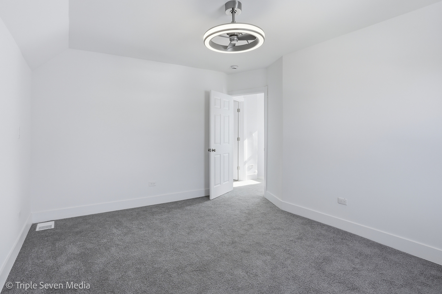 3002 Wesley Avenue Berwyn, IL 60402 - Photo 18 of 28