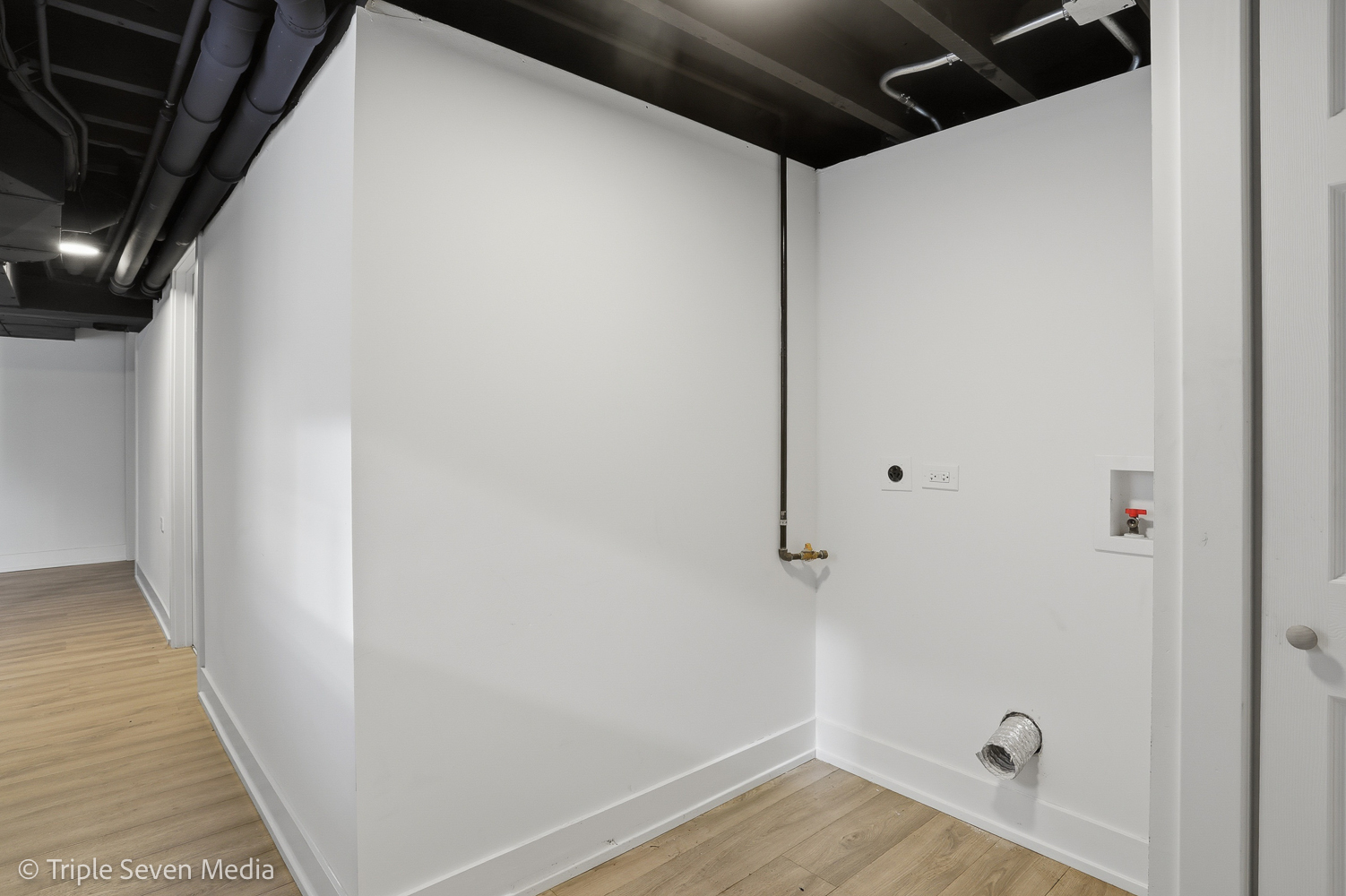 3002 Wesley Avenue Berwyn, IL 60402 - Photo 20 of 28