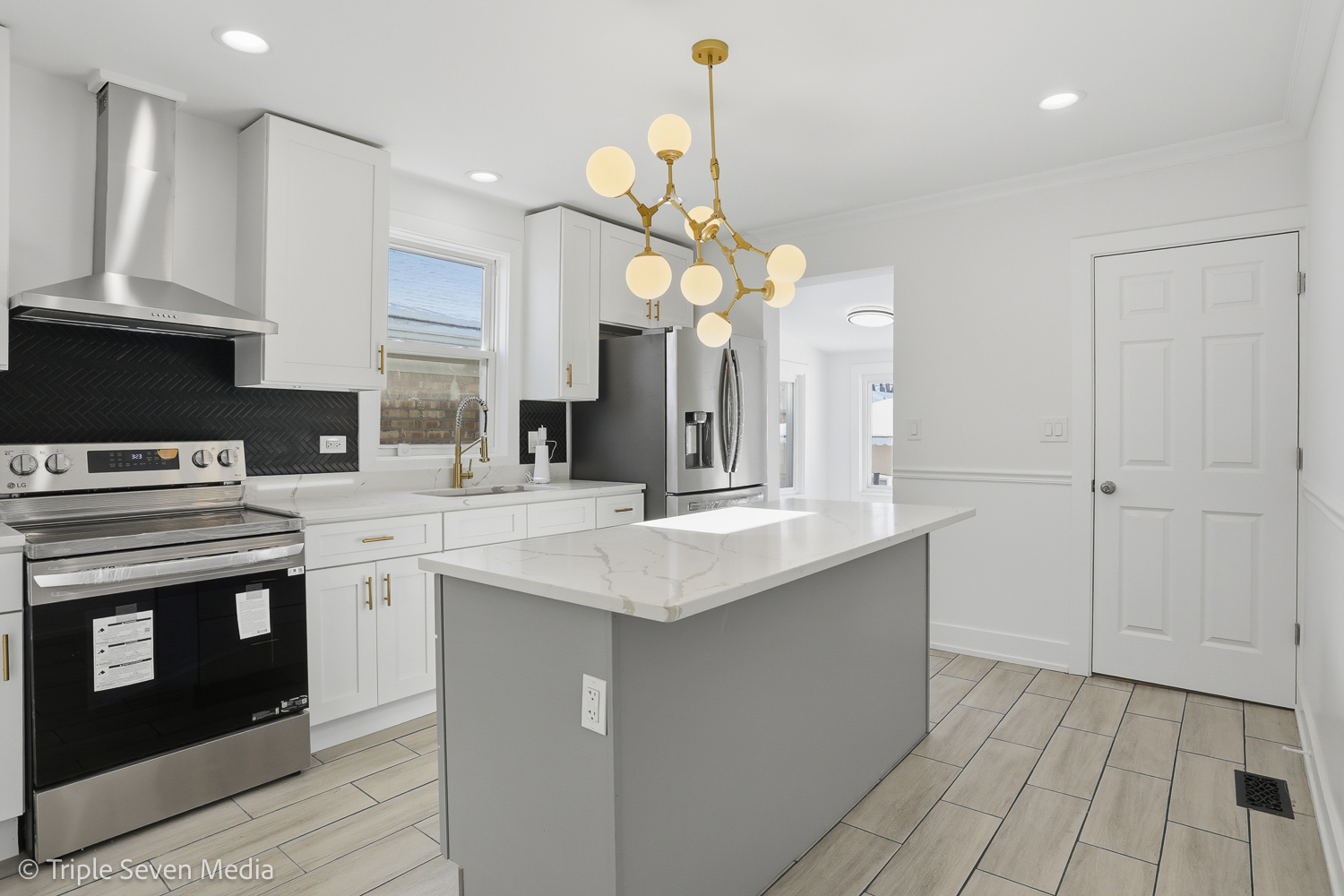 3002 Wesley Avenue Berwyn, IL 60402 - Photo 6 of 28