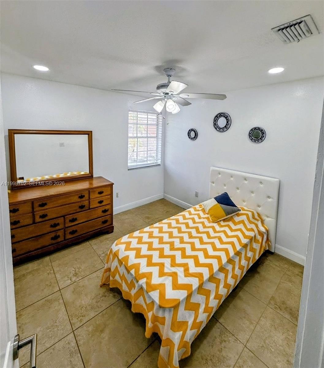 6217 Southwest 128th Place Miami, FL 33183 - Photo 36 of 47