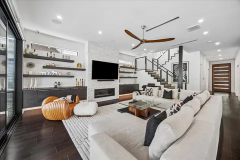 $2,499,000 | 3814 Drake Street, Houston, TX 77005