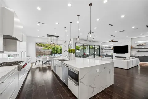 $2,499,000 | 3814 Drake Street, Houston, TX 77005