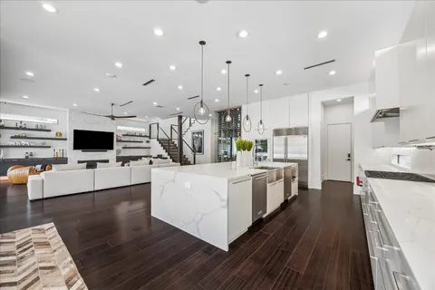 $2,499,000 | 3814 Drake Street, Houston, TX 77005
