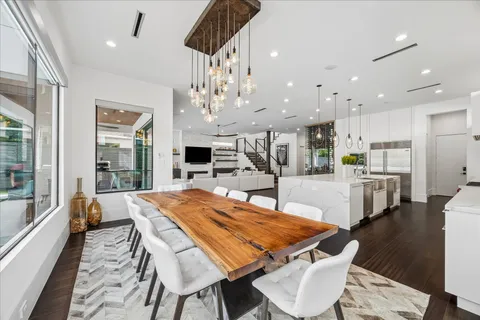$2,499,000 | 3814 Drake Street, Houston, TX 77005